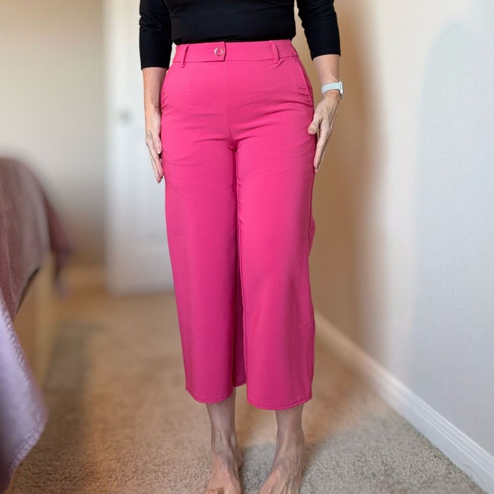 Isaac Mizrahi Vibrant Pink Cropped Pants
